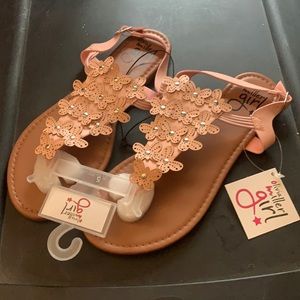Olivia Miller Girls sandals Big Girls 5 BRAND NEW